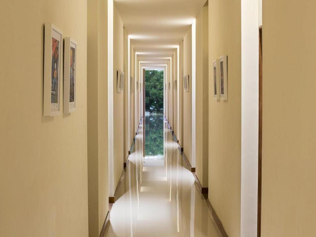 Aveon Express Hotel By Daphna International Yogyakarta Exterior photo